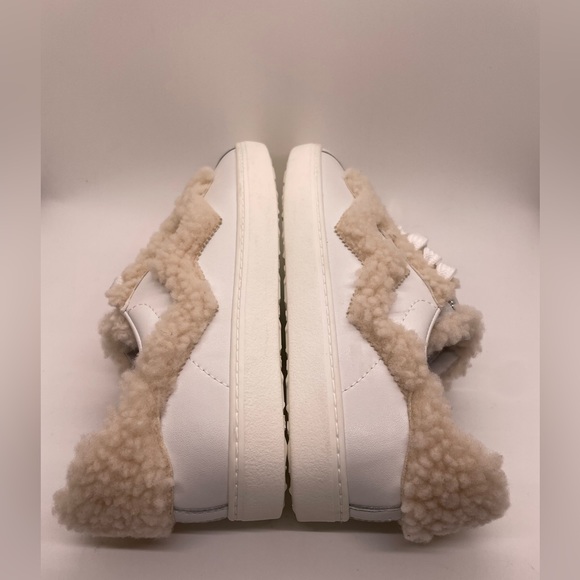 Stuart Weitzman Daryl Cozy Genuine Shearling Sneaker SZ. 5.5B #GS - Picture 3 of 7